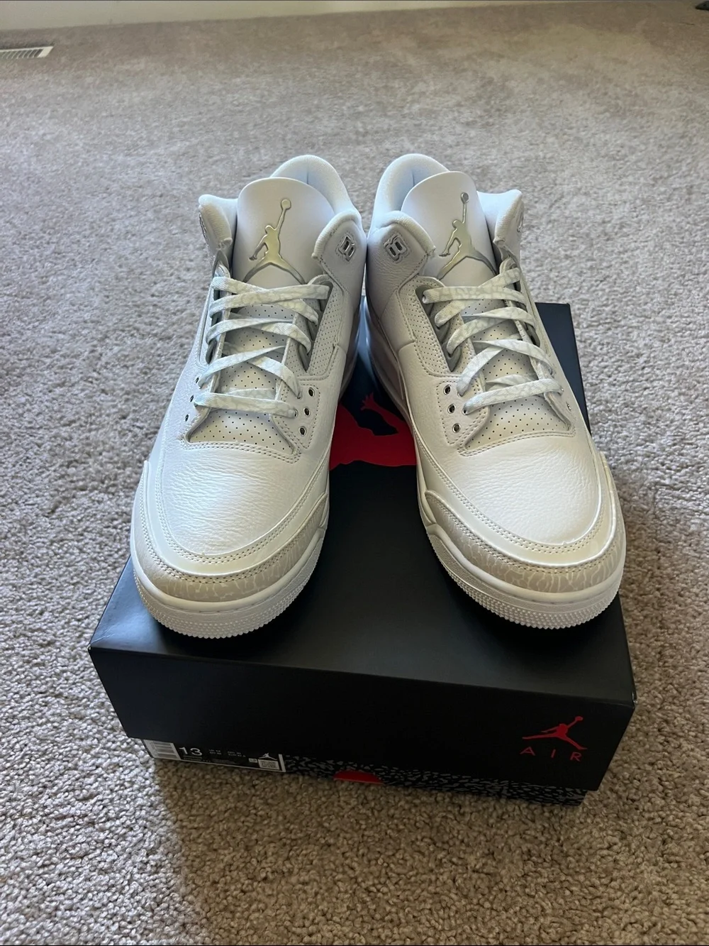 Air Jordan 3 Retro Men’s Sneakers - White/Light Gray